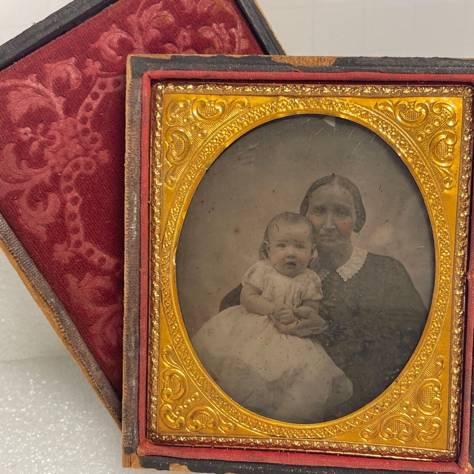 Antique Framed Photograph of Mother & Child Daguerreotype (Ambrotype?) 3\