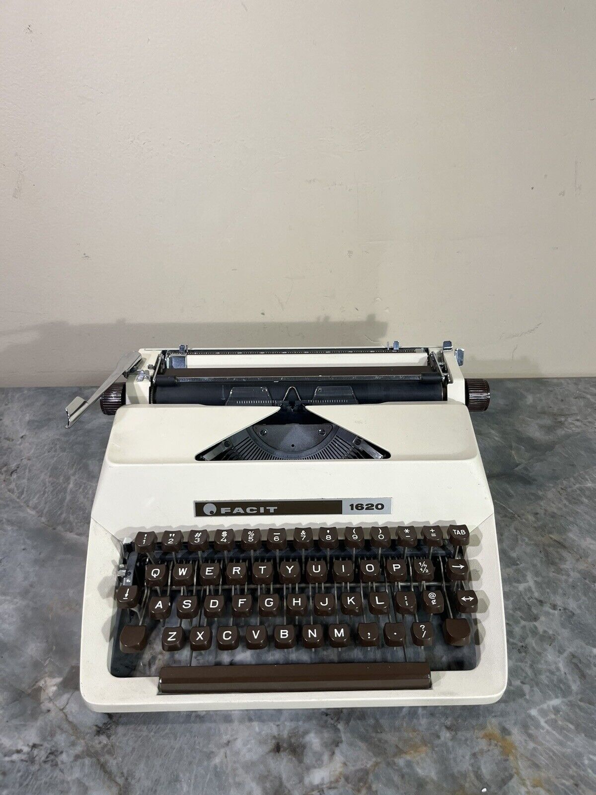 Vintage 1960s Facit Typewriter 1620 Sweden Mid Century