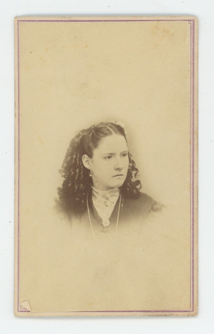Antique CDV c1860s Beautiful Young Woman With Long Curls in Hair and Earrings