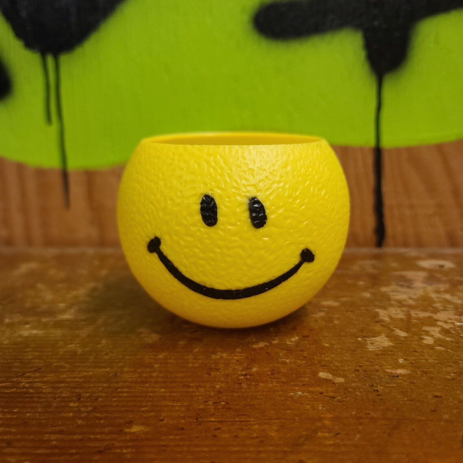 Vintage Empire Manufacturing Smiley face Candle 