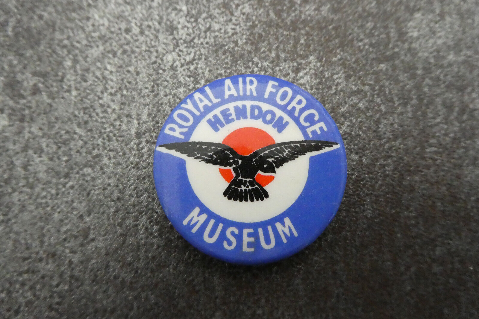RAF Museum Hendon Pin Badge Button (L7B)