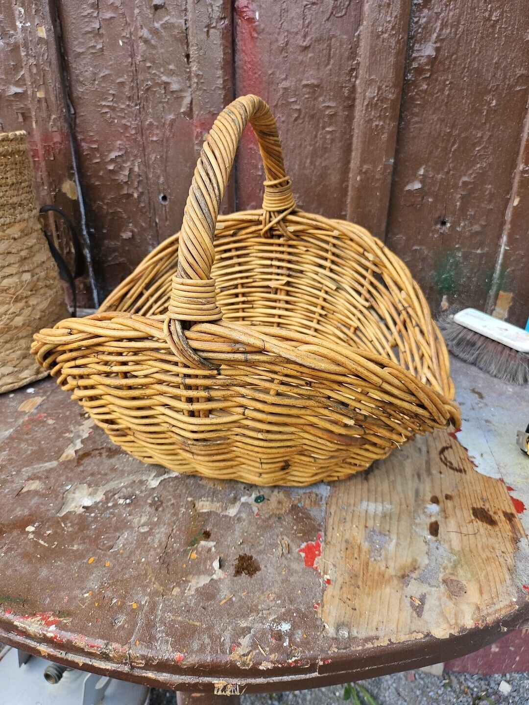 Vtg Hand Woven Wicker Gathering Basket~strong Sturdy 18x14x14 Nice Patina FRANCE