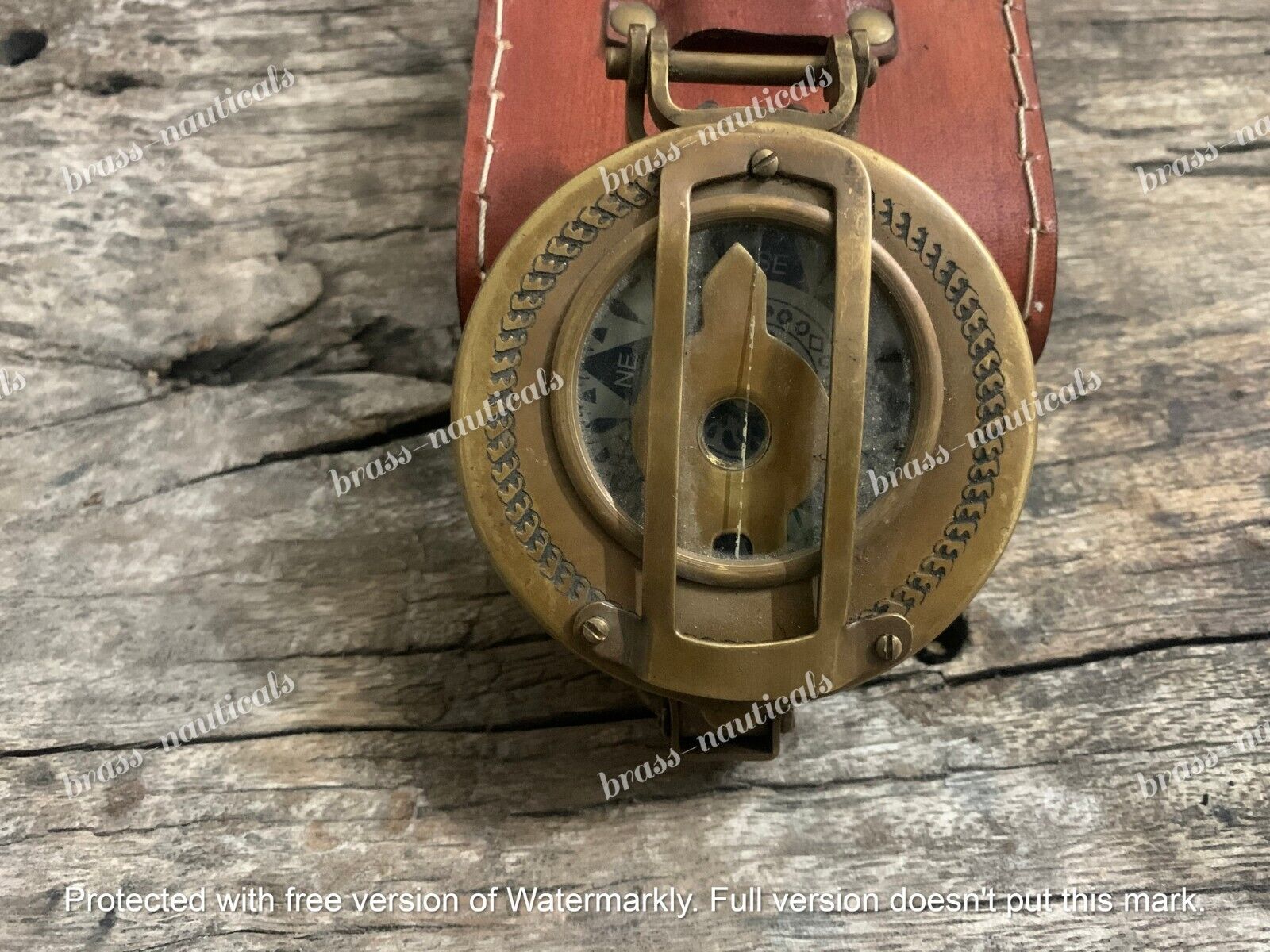Brass Vintage Old style WWII Military Pocket Compass Gift With leather cover