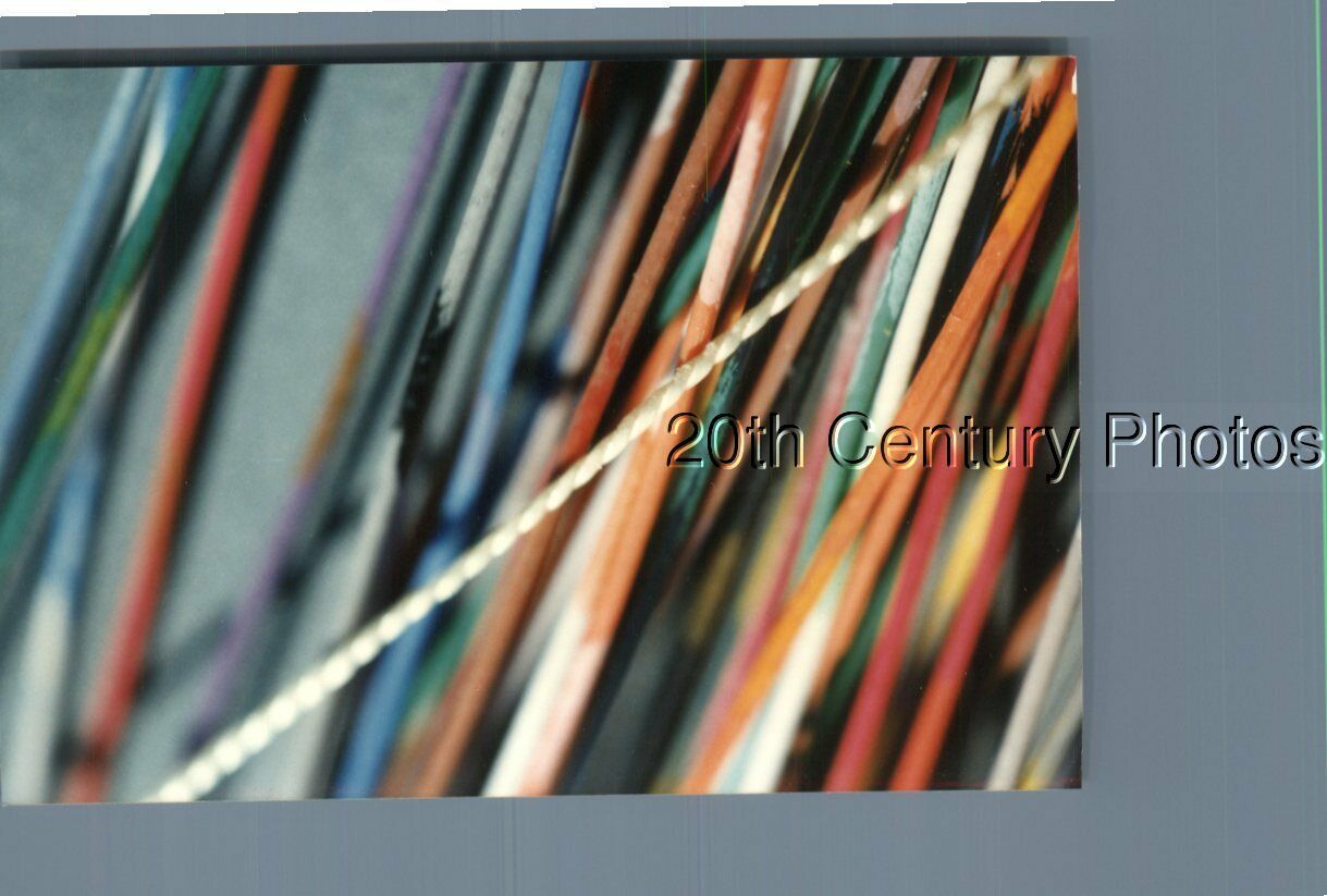 FOUND COLOR PHOTO J+3032 ABSTRACT MANY COLORFUL STICKS