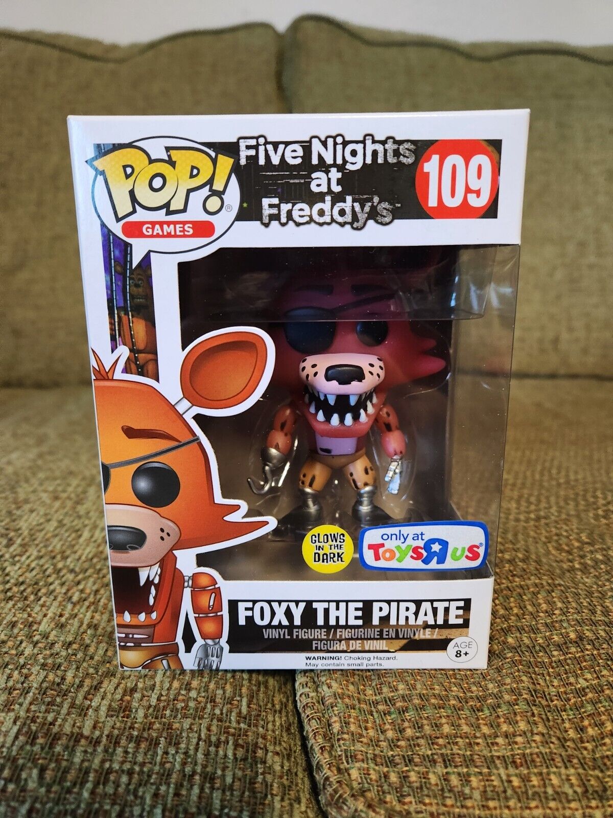 Funko Pop Foxy the Pirate Glow GITD Five Nights at Freddy\'s Toys R Us Exclusive