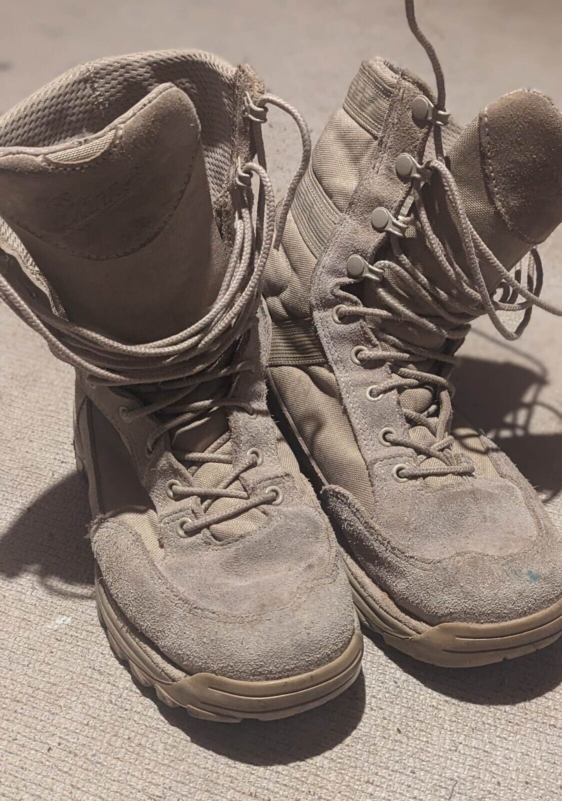 US Army/USMC desert camo boots