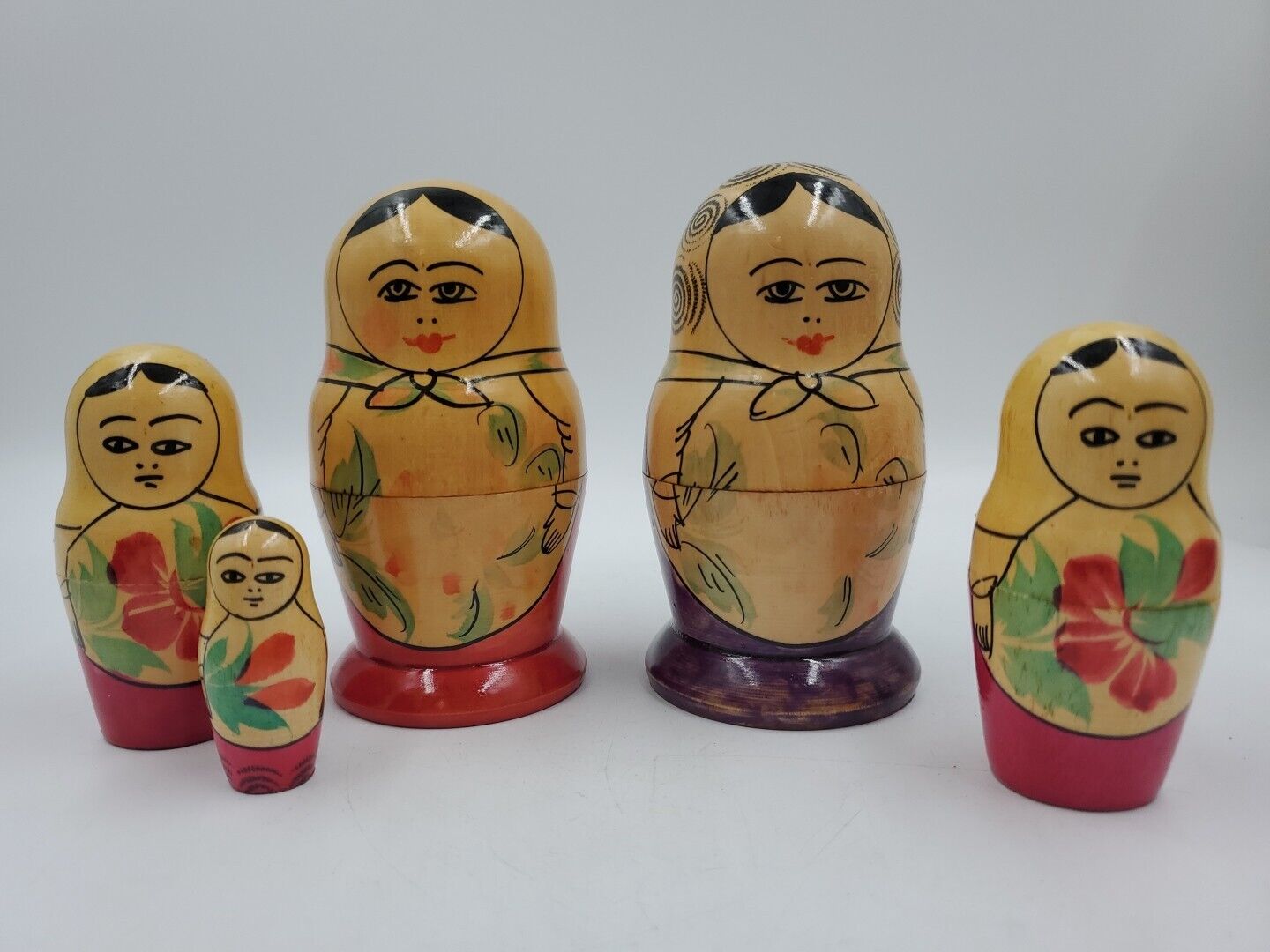 VTG Matryoshka Wooden Russian Nesting Dolls Set Of Five Made In USSR
