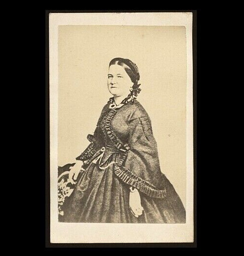 1865 CDV of Mary Todd Lincoln   Wife of Abraham Lincoln in Mourning