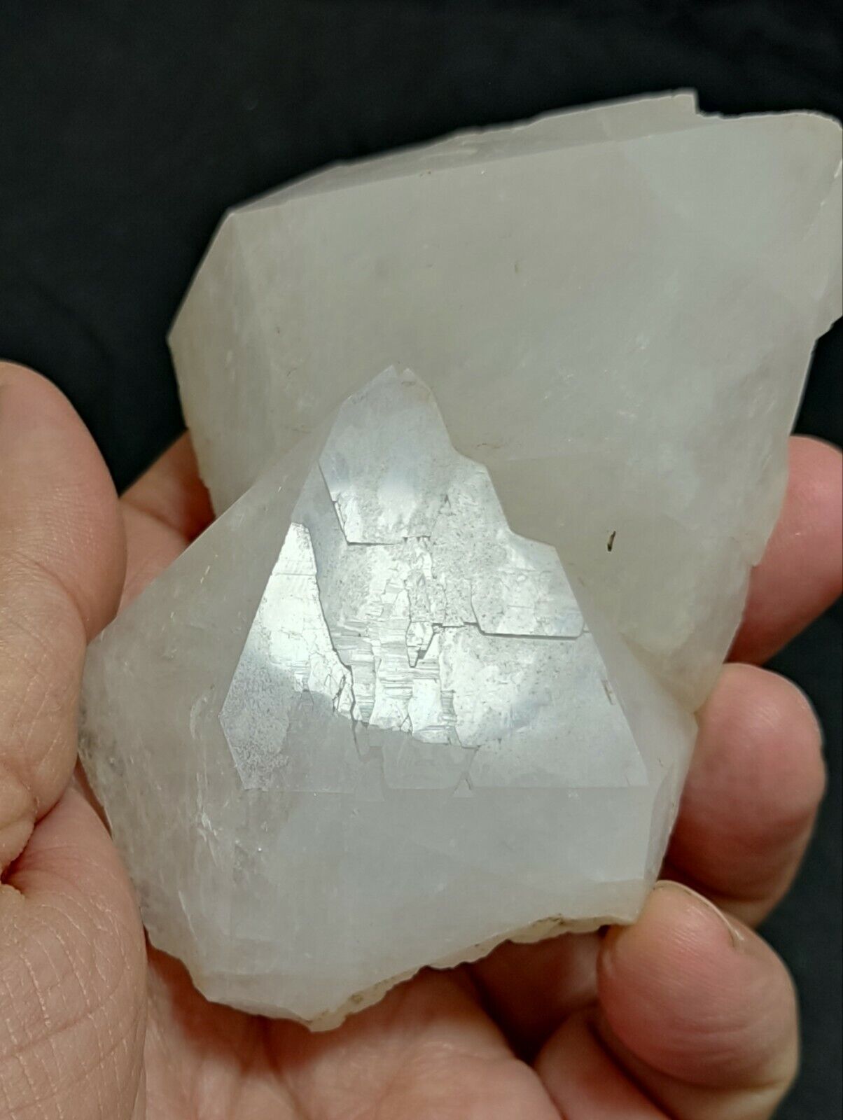 A very Aesthetic Natural beautifully terminated Quartz crystal 244 grams