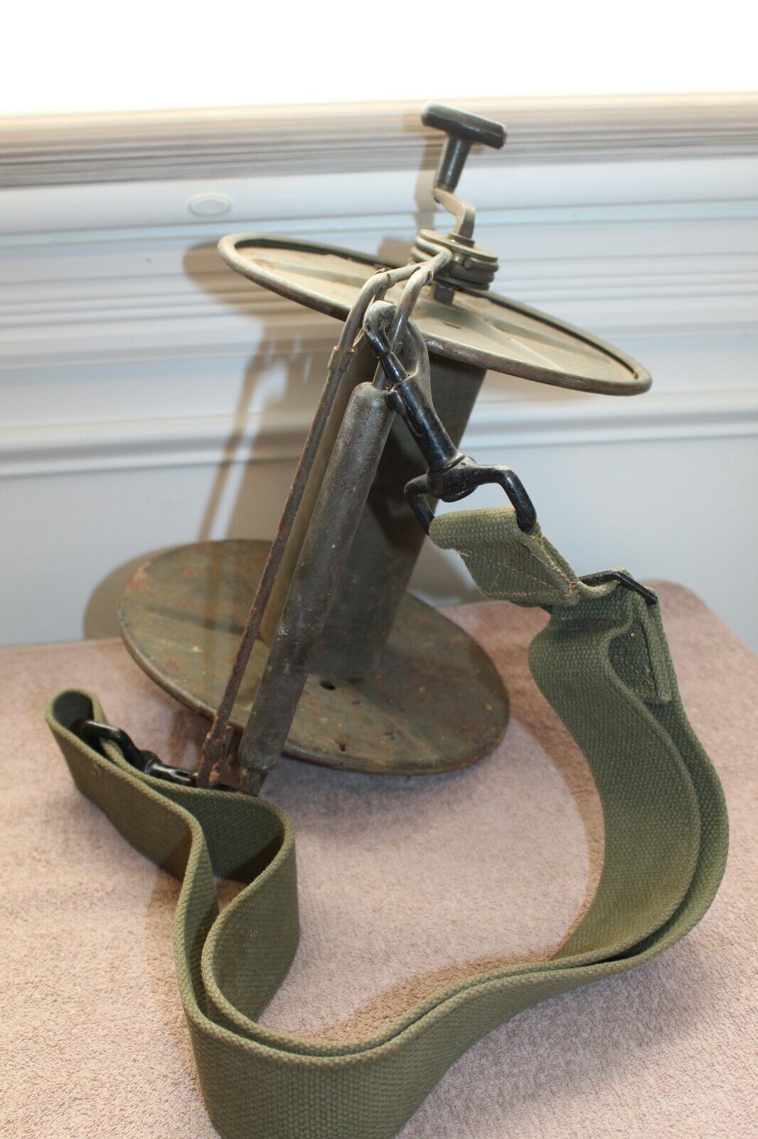 Original WW2 U.S. Army Signal Corps DR-8 Wire Spool w/Handle & OD Canvas Strap