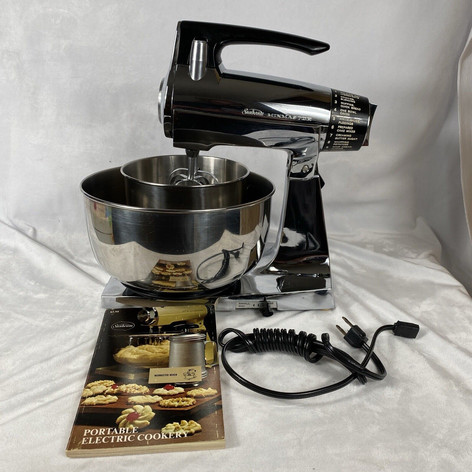 Vintage Chrome Sunbeam Mixmaster 12 Speed Stand Mixer w/ Bowls & Beaters, Works