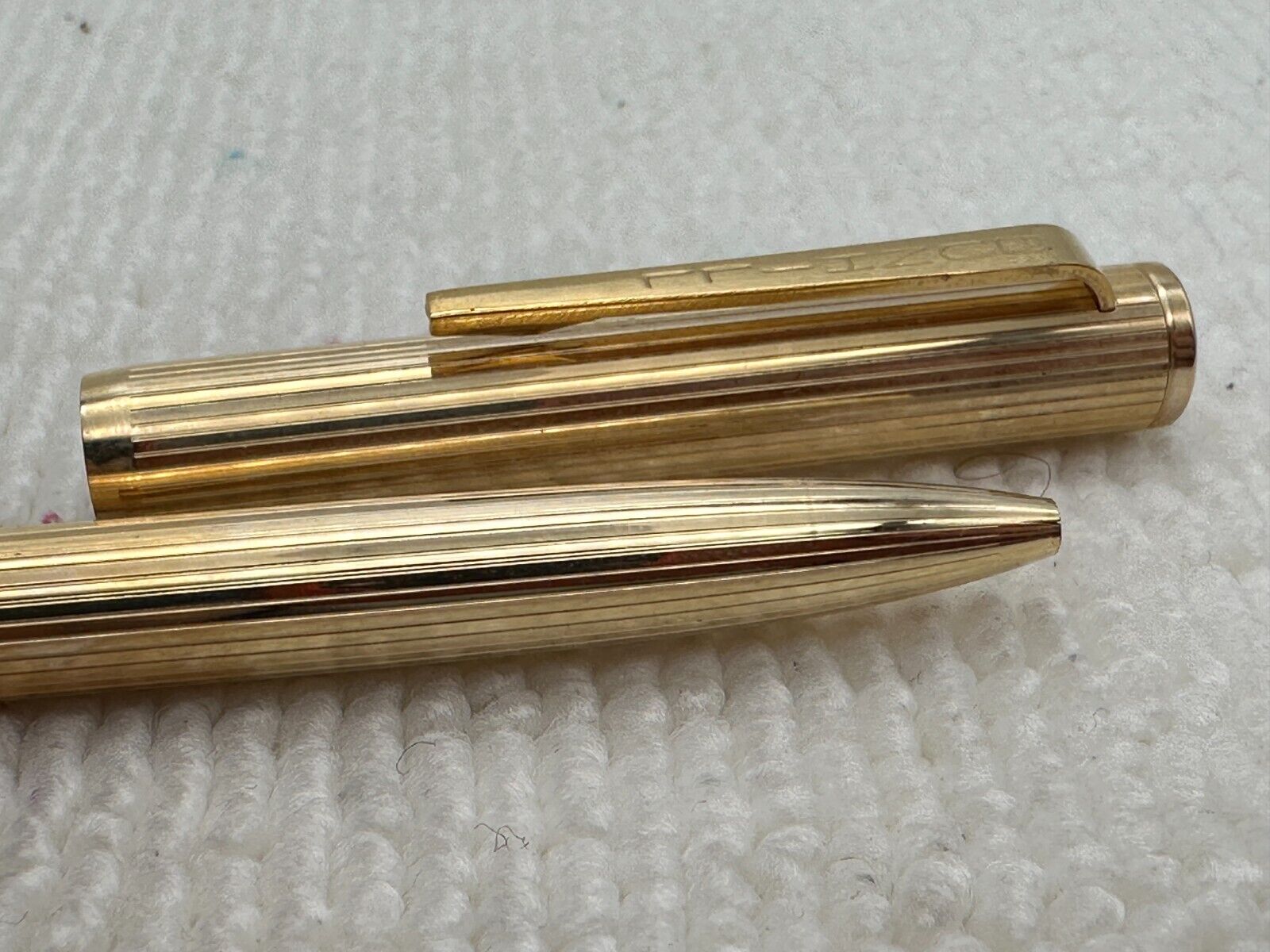 Lovely Rare Vintage Alfred Dunhill Rollerball Pen Gold Plated New Old Stock MINT