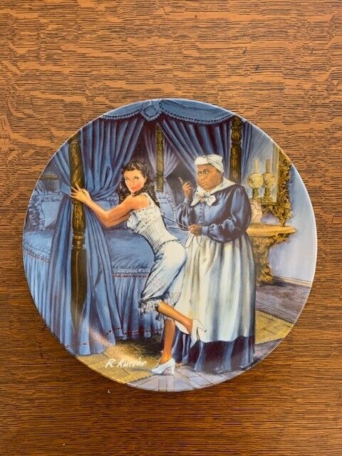 15% Off - New (Opened Box) Knowles - Lacing Scarlett - Gone With The Wind Plate