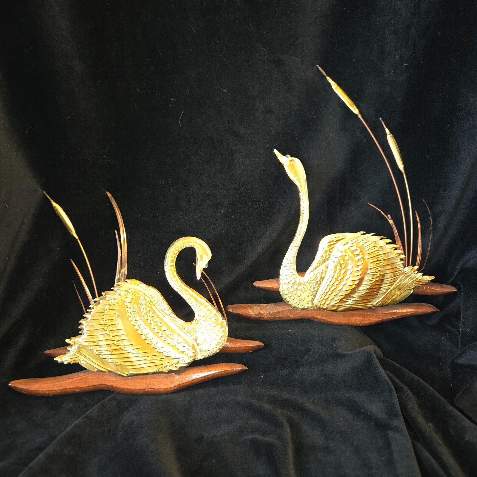 Vintage Brass Swan Wall Hangings Cattail Wood Metal MCM Cottage Core Set 2