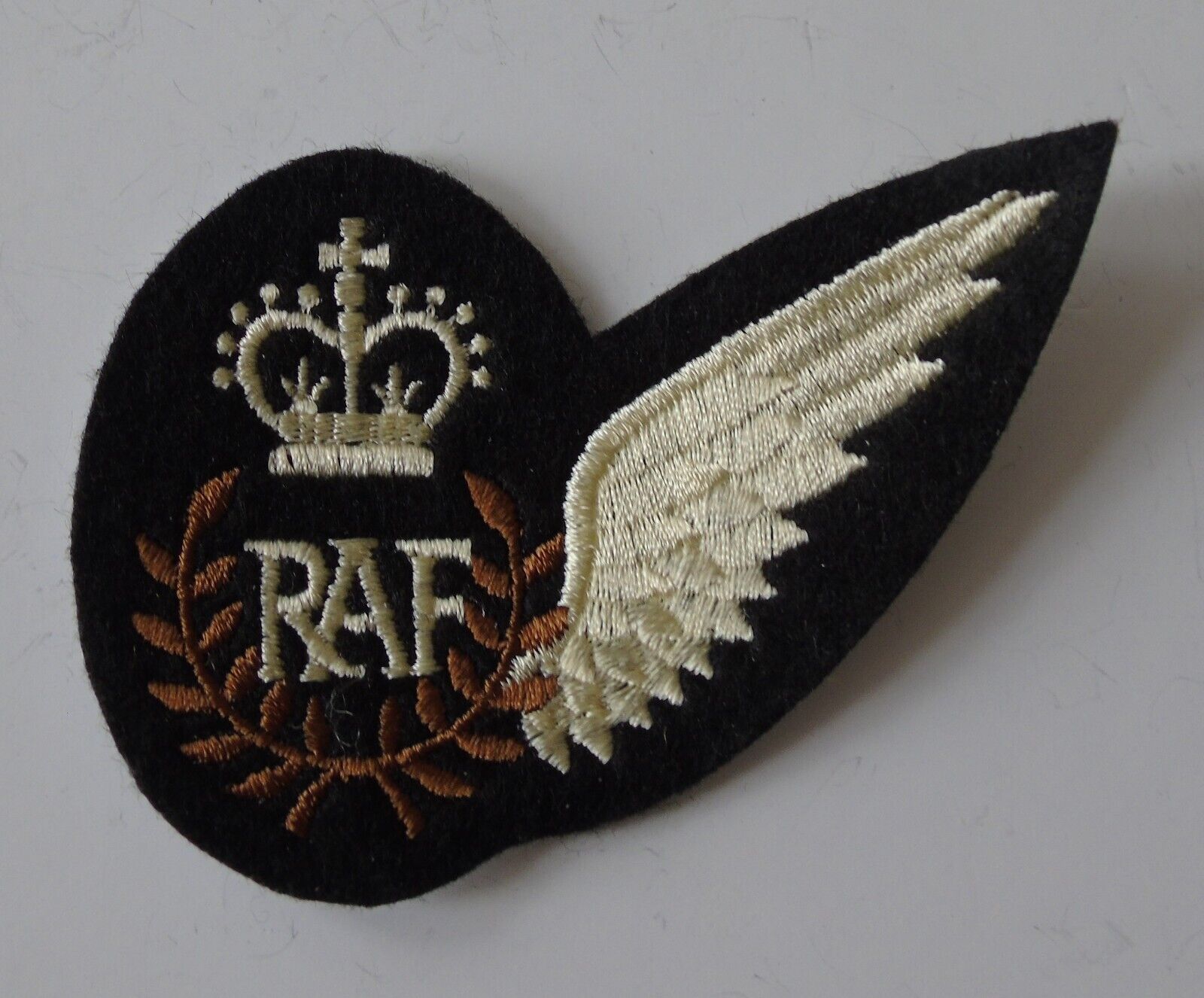 Royal Air Force Air Weapons Systems Half Wing/Flying Badge - RAF