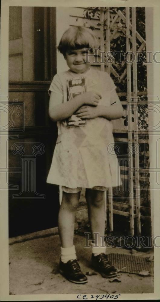 1935 Press Photo June Whitson was seized by man in auto as she walked to school
