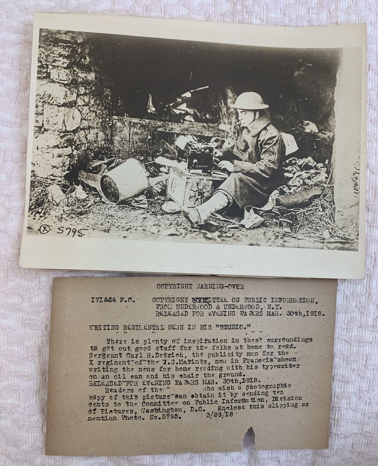 Antique 1918 Press Photo WWI US Marine American Sargent Writing News Typewriter