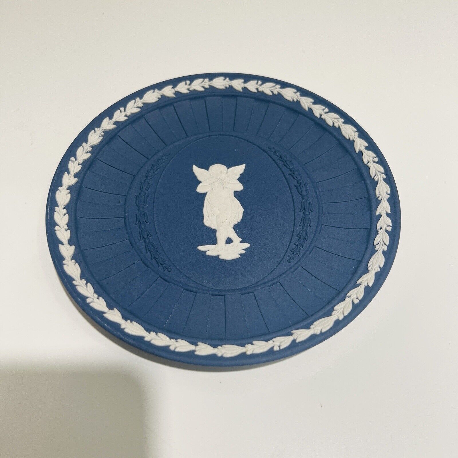 Wedgwood Plate Portland Dark Blue Jasperware Pallas Design 6.75\
