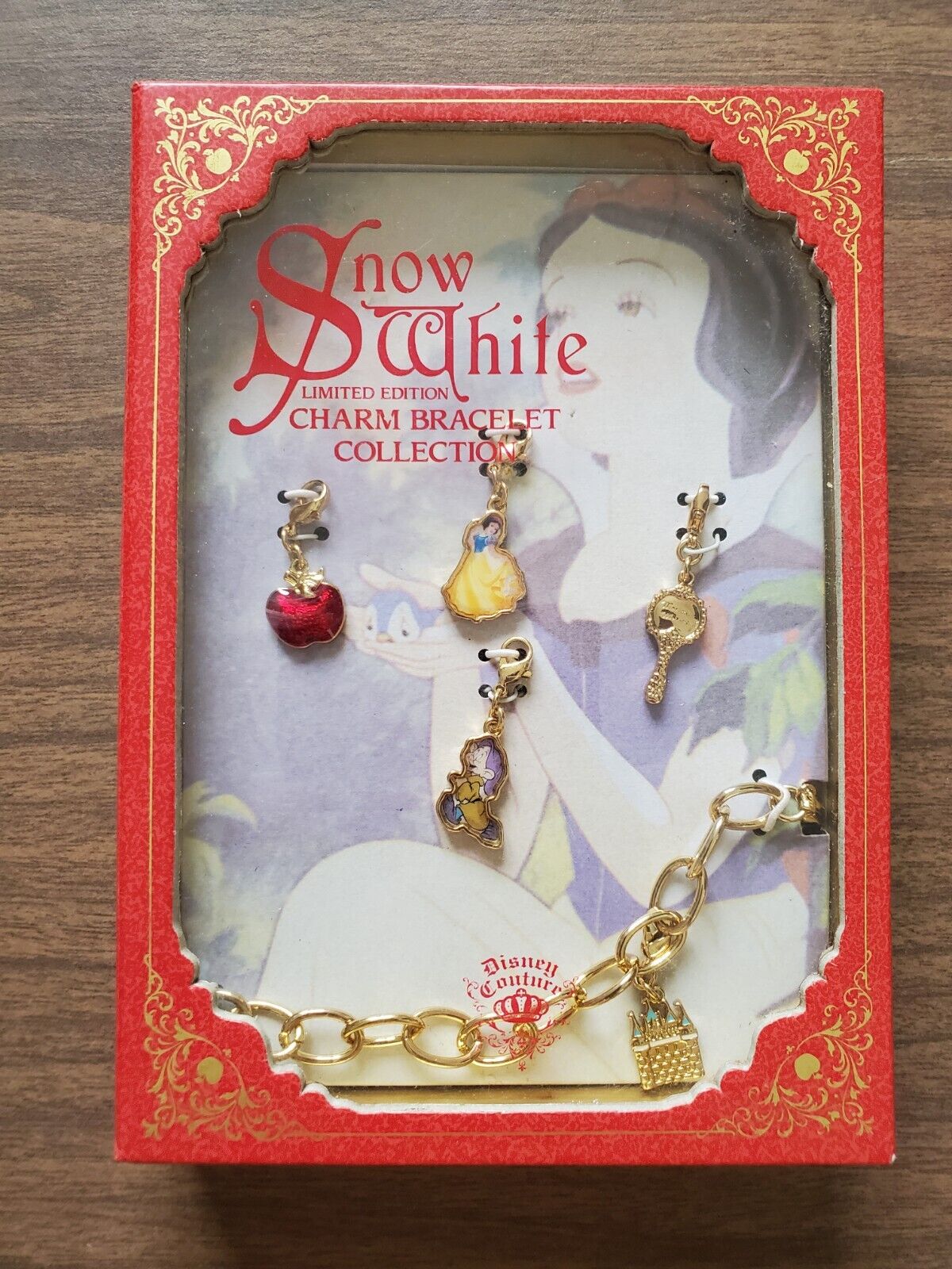 Disney Couture Snow White Limited Edition Charm Bracelet Collection Vol. II NOS