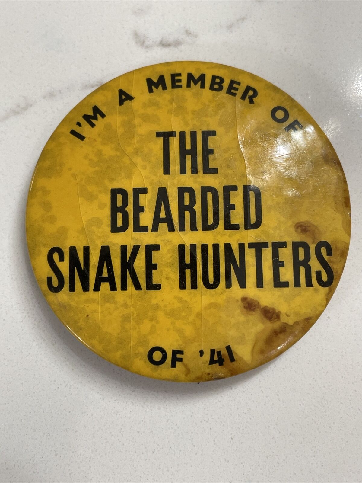 RARE Vintage 1941 The Bearded Snake Hunters Member 1941 Pinback Pin 2-1/4 Inches