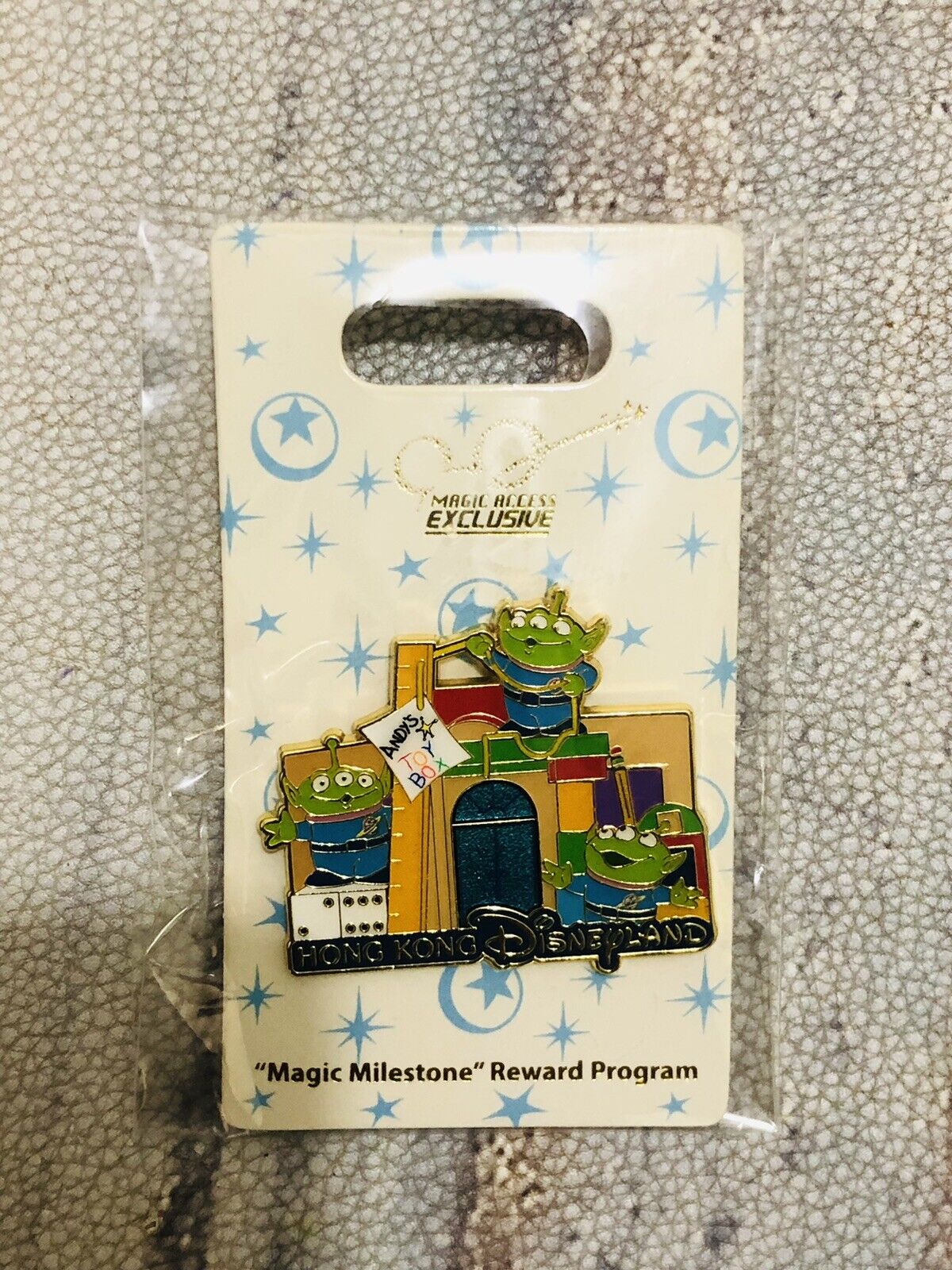 Disney Hong Kong Exclusive Disneyland Toy Alien Pin Magic Milestone HKDL