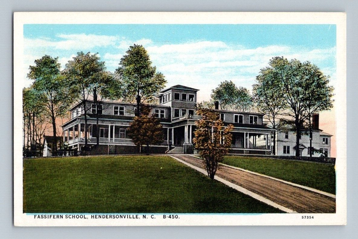 1930'S. HENDERSONVILLE, NC. FASSIFERN SCHOOL. POSTCARD DB45