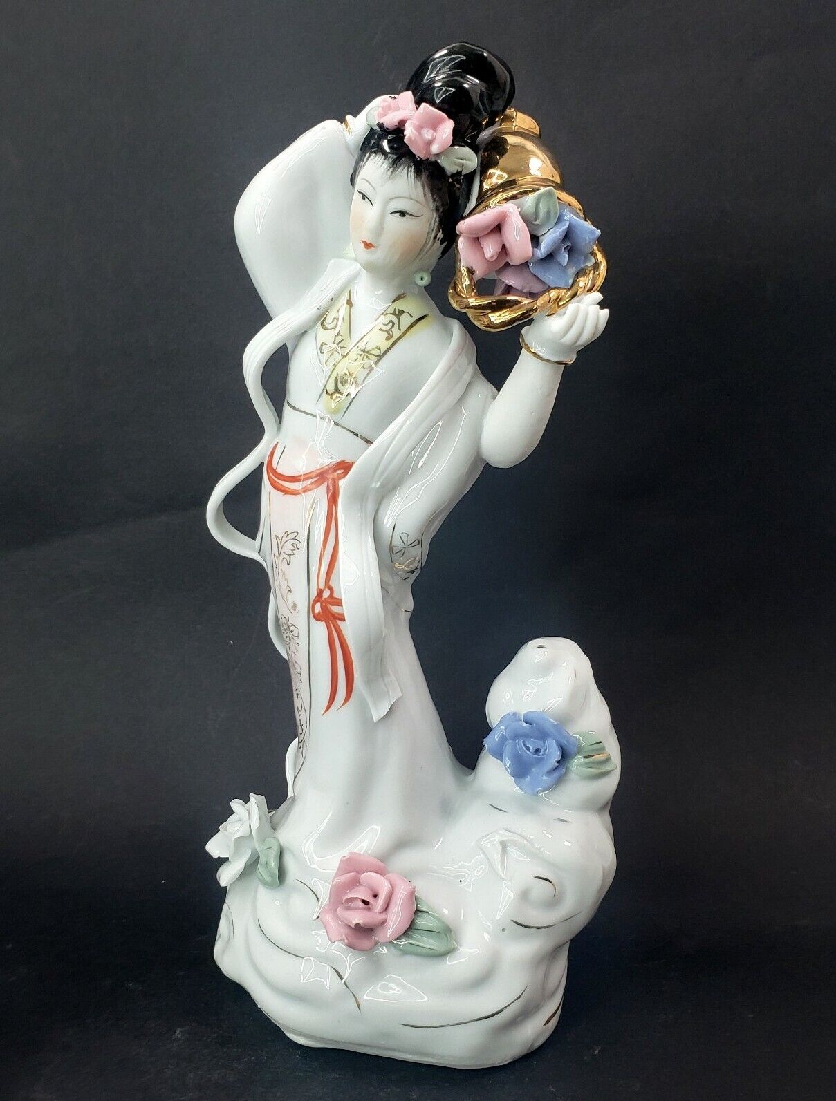 Vintage Porcelain Figurine Hand Painted/Gilded Japanese Geisha / Flowers 11\