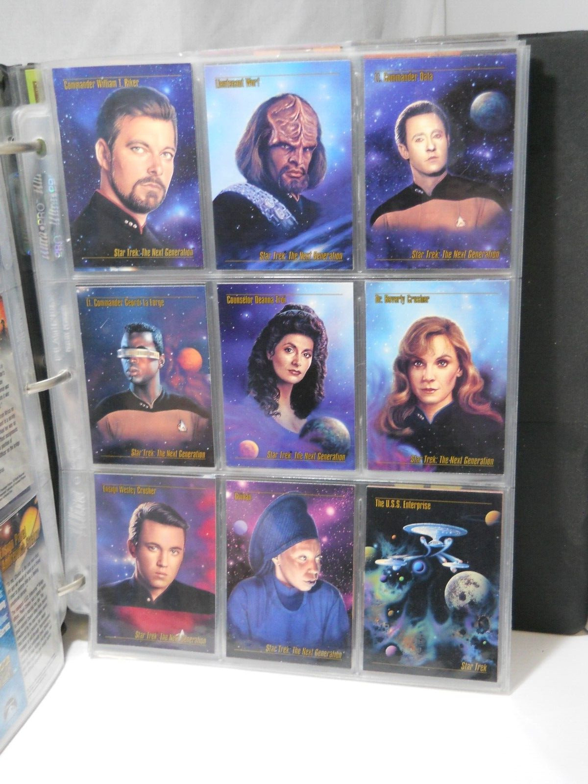 Binder-Star Trek Trading Card Lot 100's of cards, 1991, 1992, 1993, 1994, Skybox