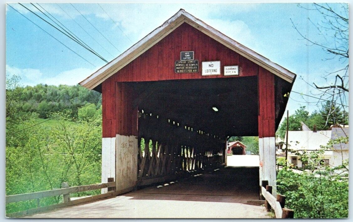 Postcard - Two Covered Bridges, Northfield Falls, Vermont, USA