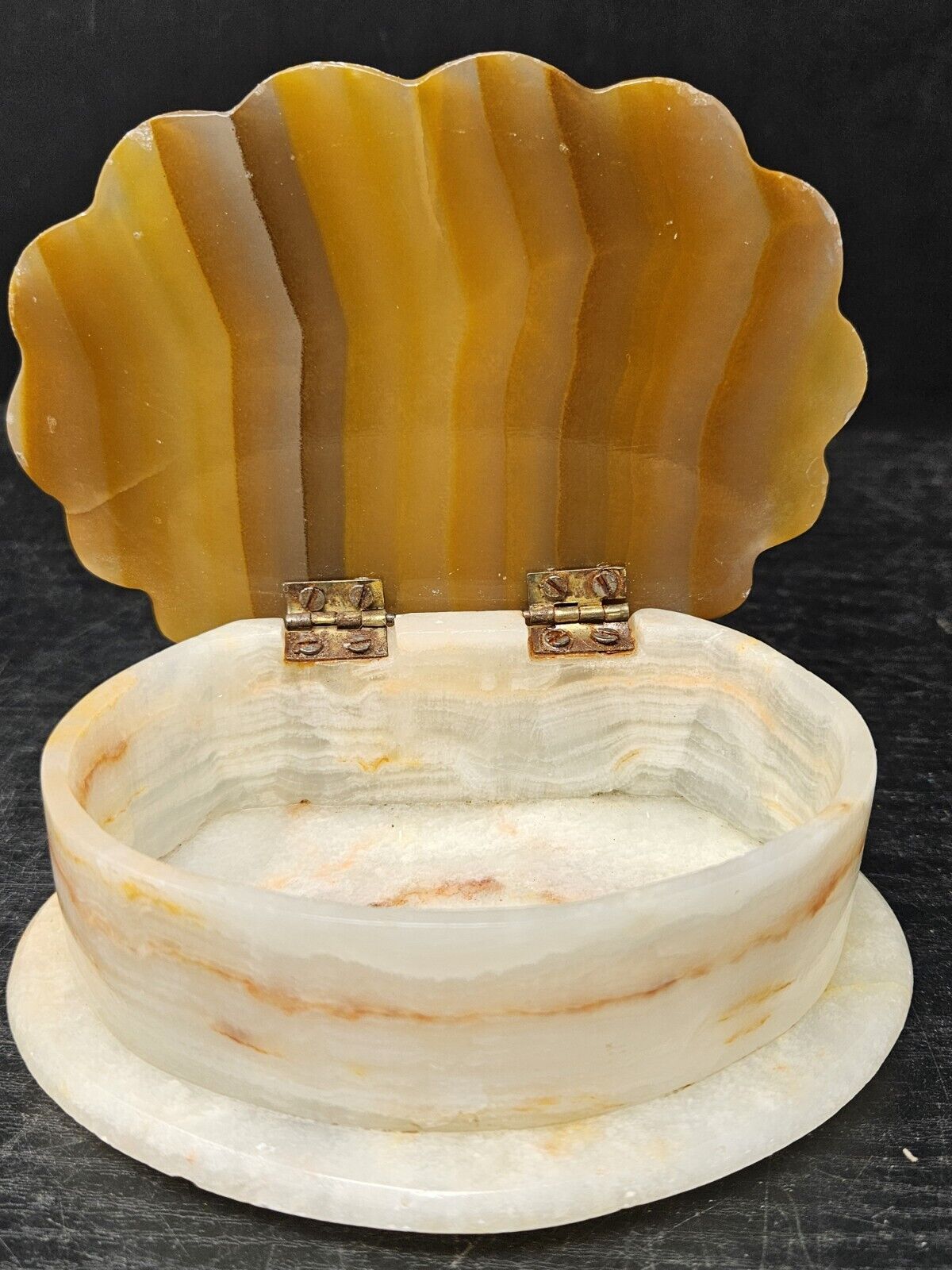 VTG Clam Shell Shaped Onyx Alabaster Marble Trinket Jewelry Box Hinged Lid Feet