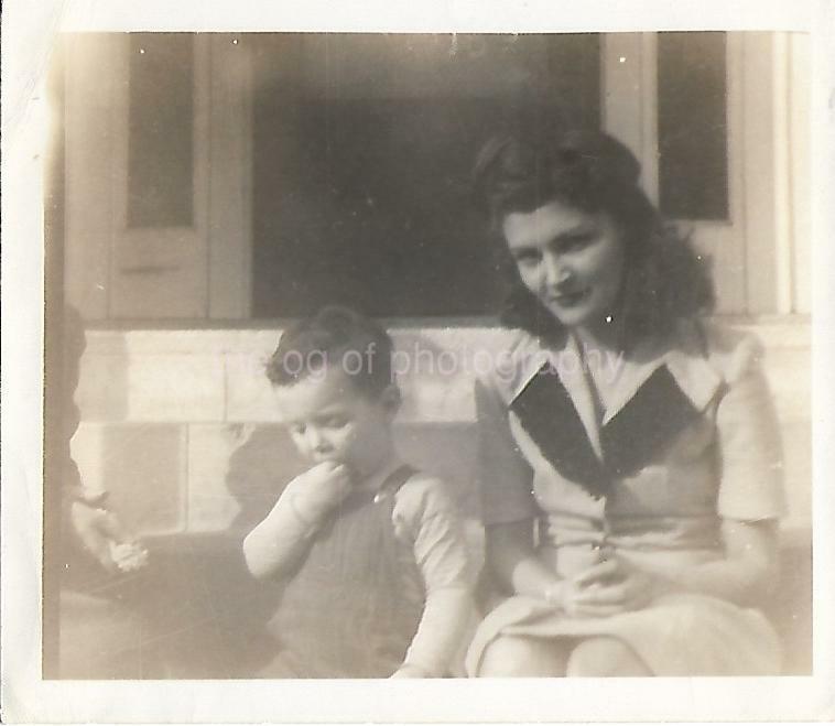 Very Pretty 1940\'s Woman GIRL Vintage FOUND PHOTOGRAPH bw BOY MOM Snapshot 06 2 