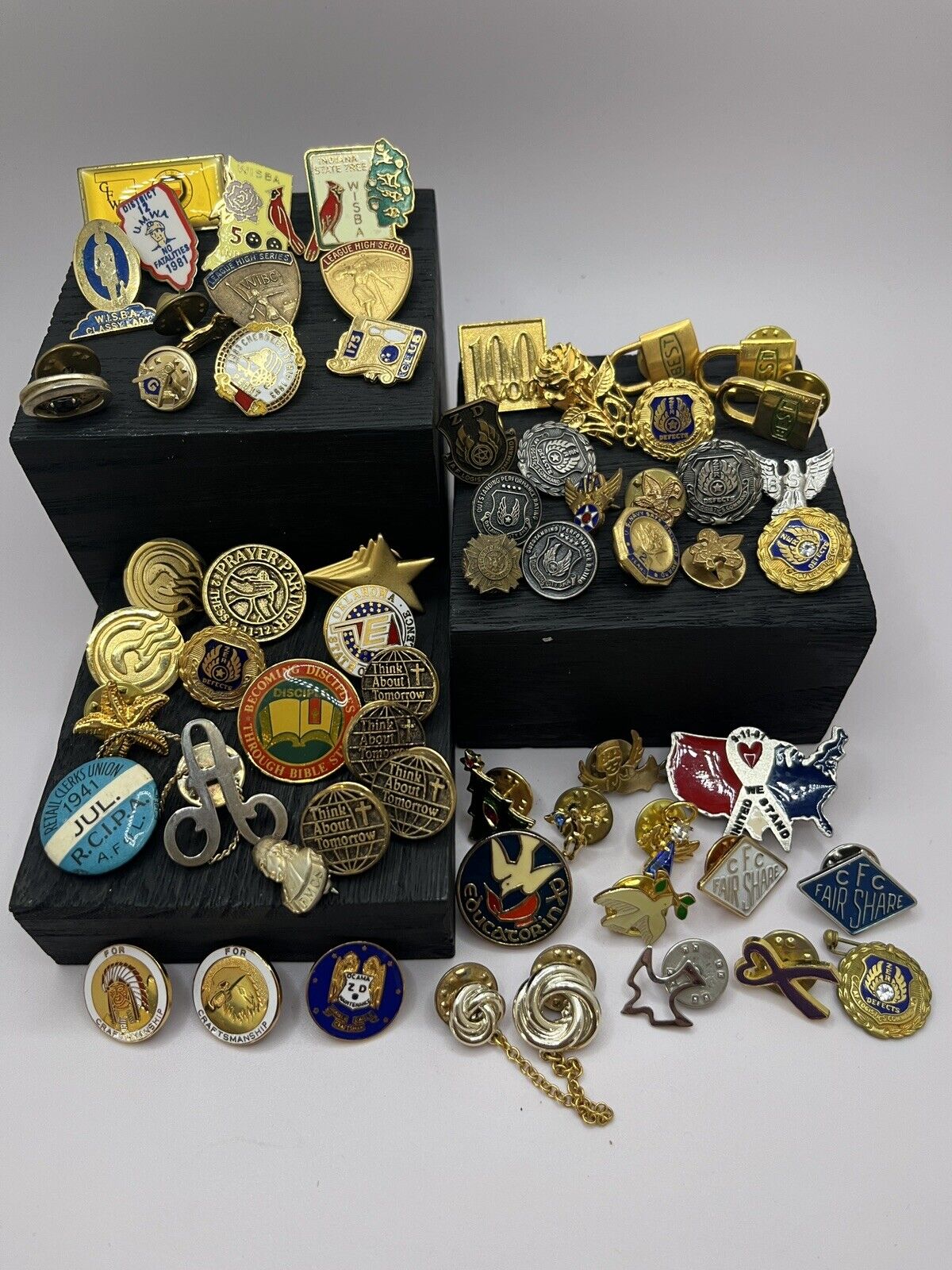 50+ Vintage  Pins Collectible Souvenir Lapel Hat Enamel Metal Pins MIXED LOT