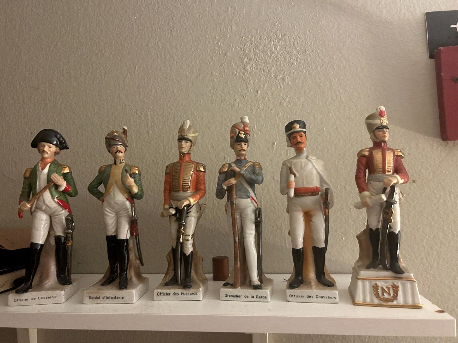 PORCELAIN FRENCH MILITARY SOLDIERS GOLD LEAF OFFICERS VINTAGE