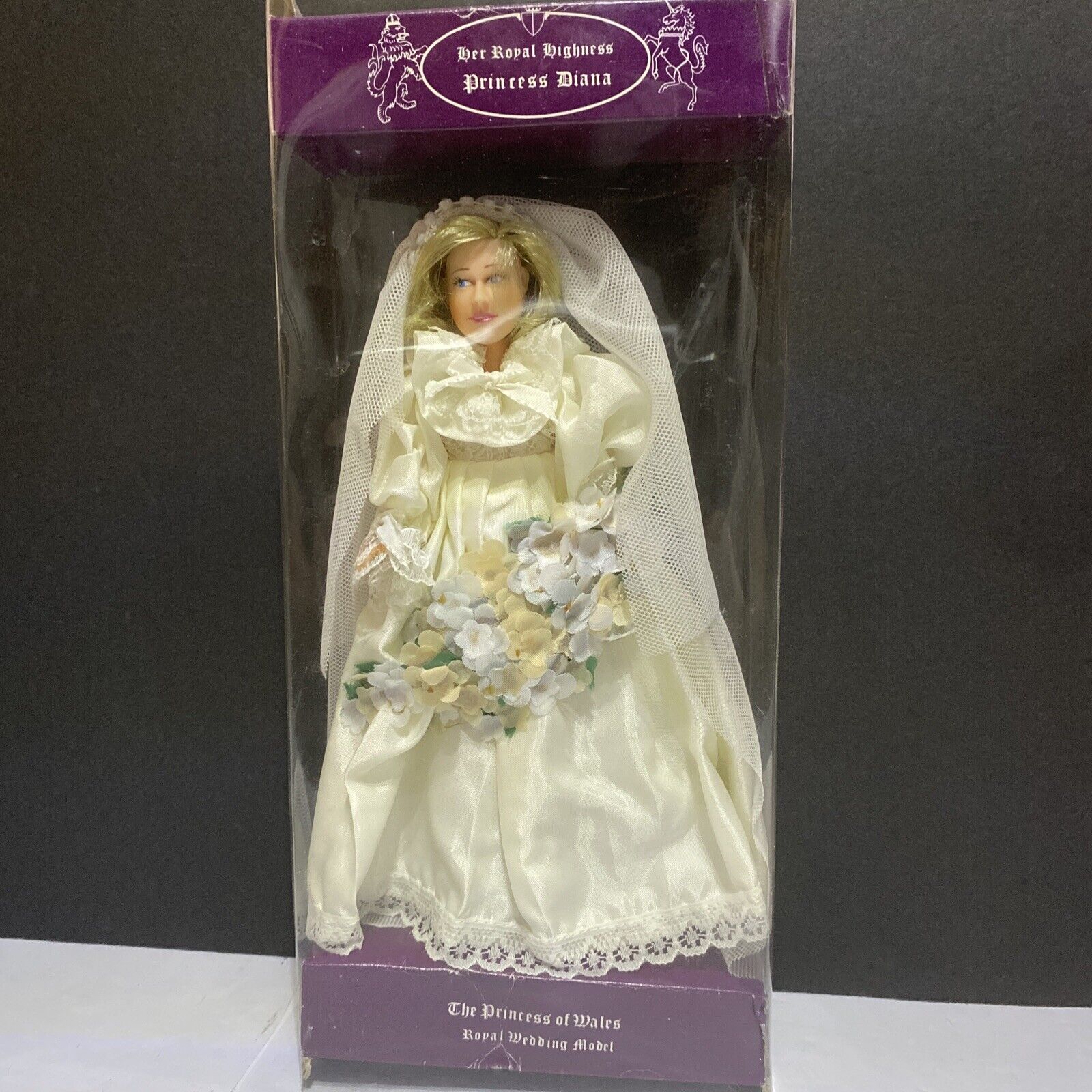 1997 Princess Diana wedding dress doll Royal Wedding Model