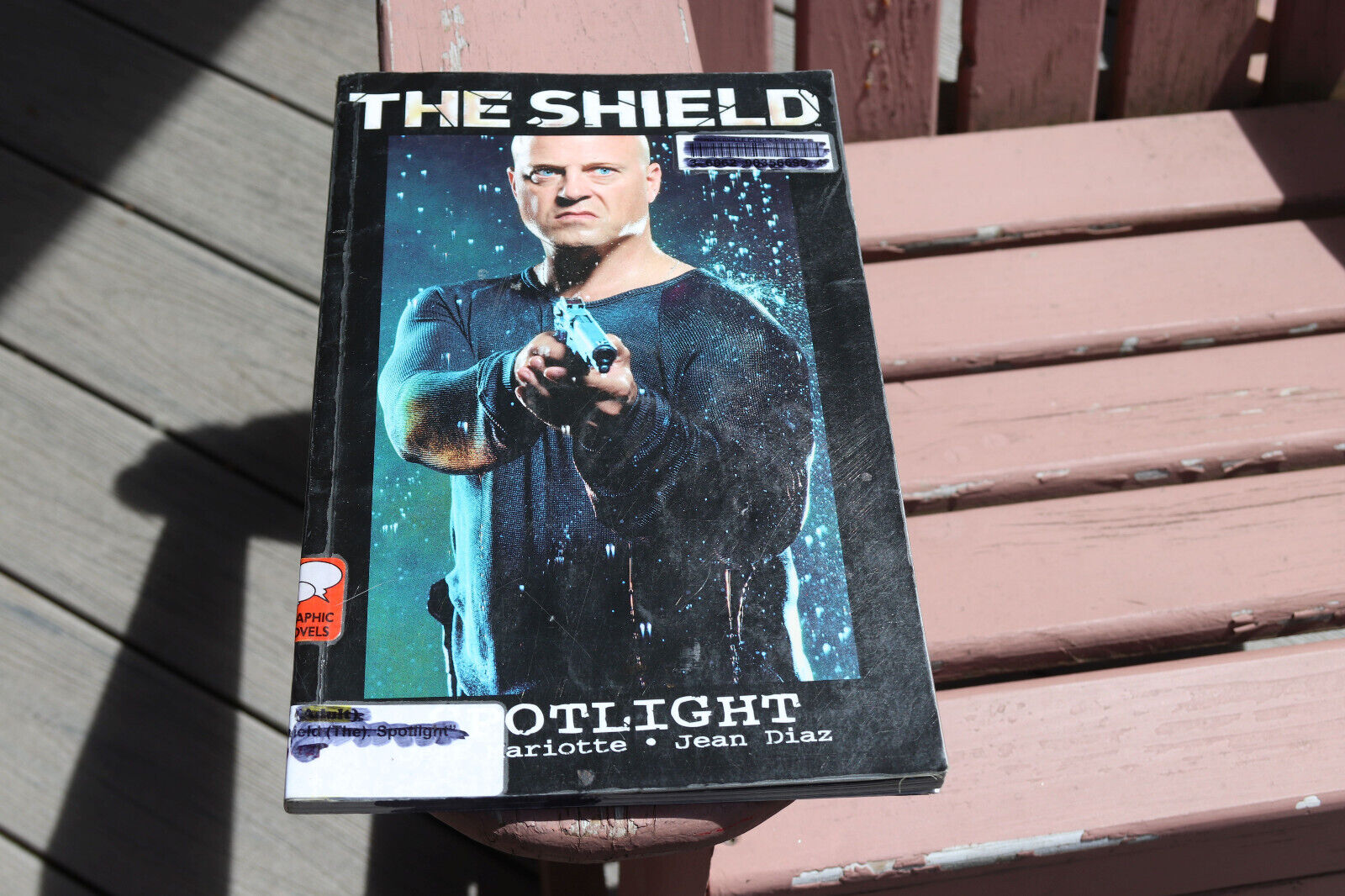 The Shield: Spotlight / Jeff Marionette & Jean Diaz Graphic novel ex-library