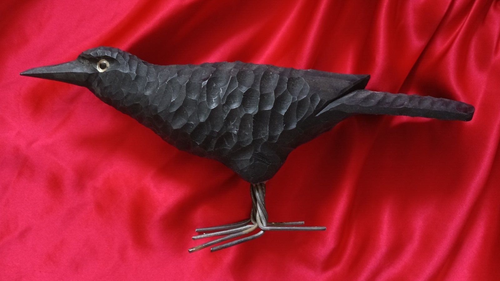 Wooden Hand Carved Black Bird Wire Feet Decor Art Figurine Collectible 4 Inch 