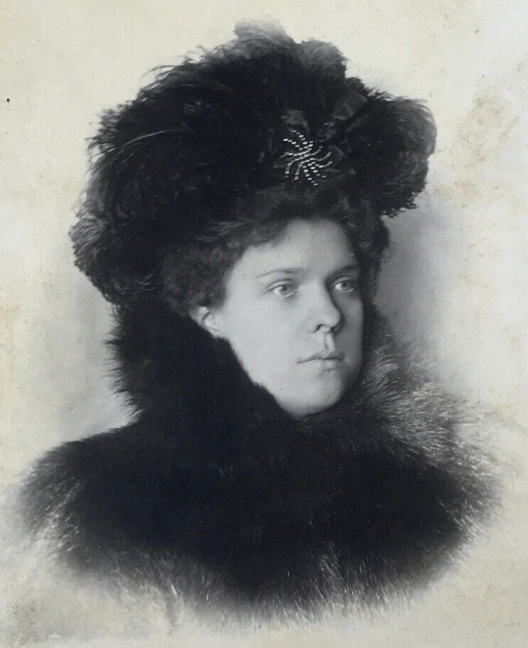 Antique Vtg Cabinet Card Photo Victorian Woman Feather Fur Fancy Hat Chicago IL