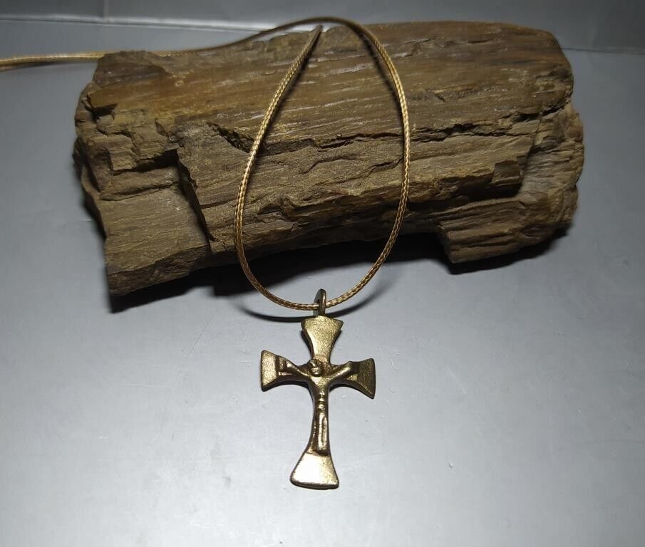Ancient Artifact Beautiful Cross Pendant Jewerlty Amulet 15th-16th cen.AD #373
