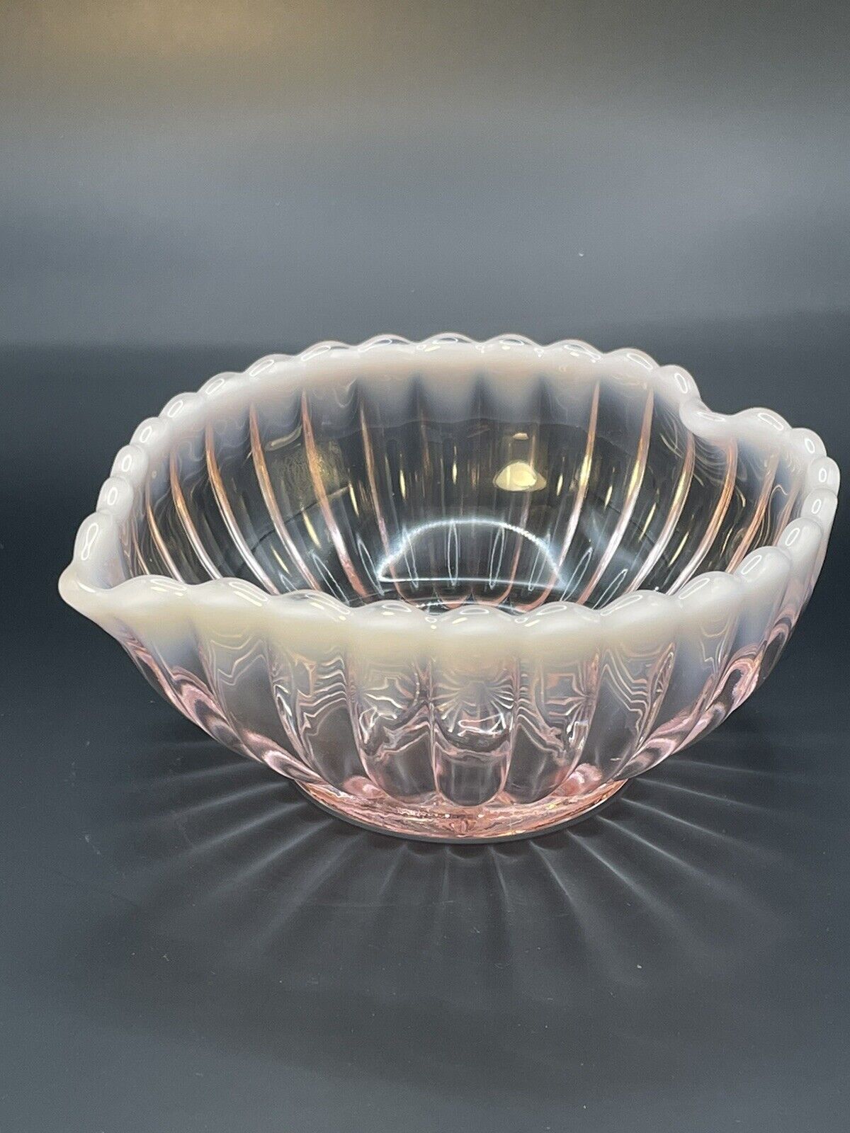 Vintage Fenton Glass Ribbed Pink Opalescent Heart Shaped Dish Bowl Stunning