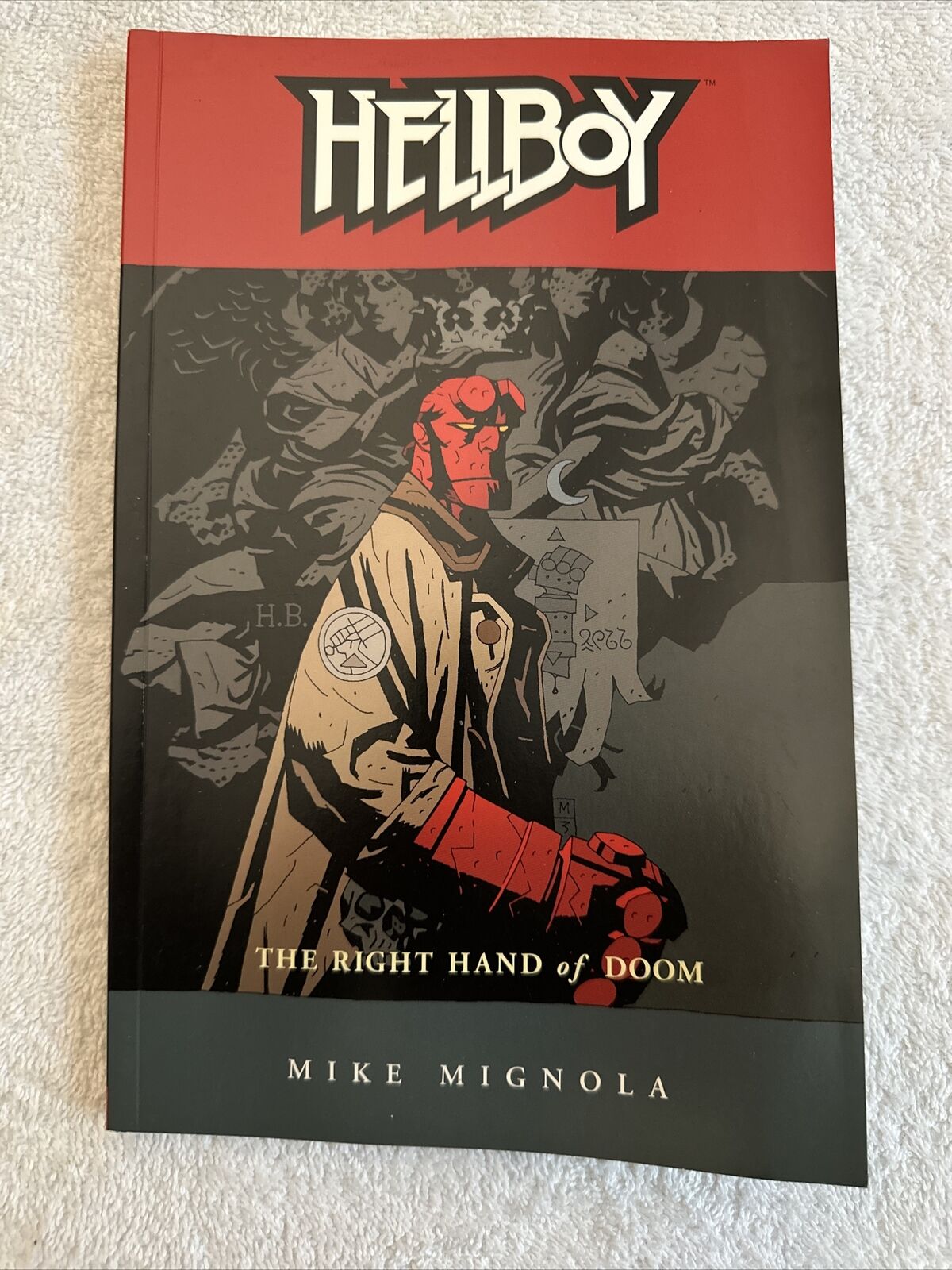 Hellboy Volume 4 The Right Hand Of Doom Mike Mignola Dark Horse Comics Paperback