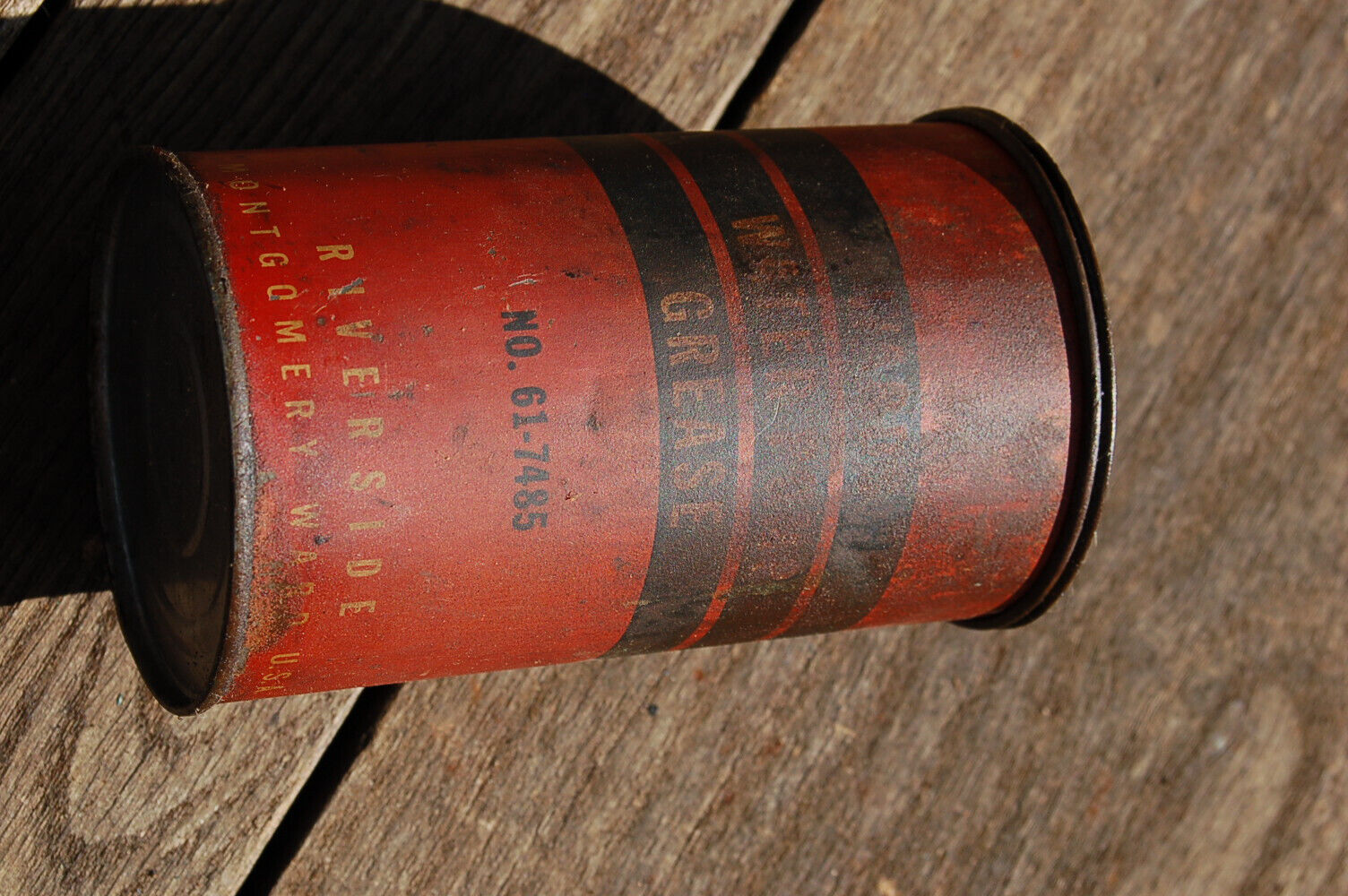 Vintage Montgomery Wards Water Pump Grease Oil Metal Can One Pounder