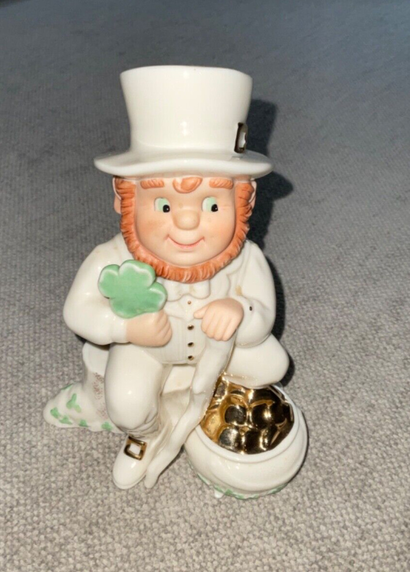 Lenox Irish Leprechaun St. Patrick\'s Day End of the Rainbow Figurine No Chips