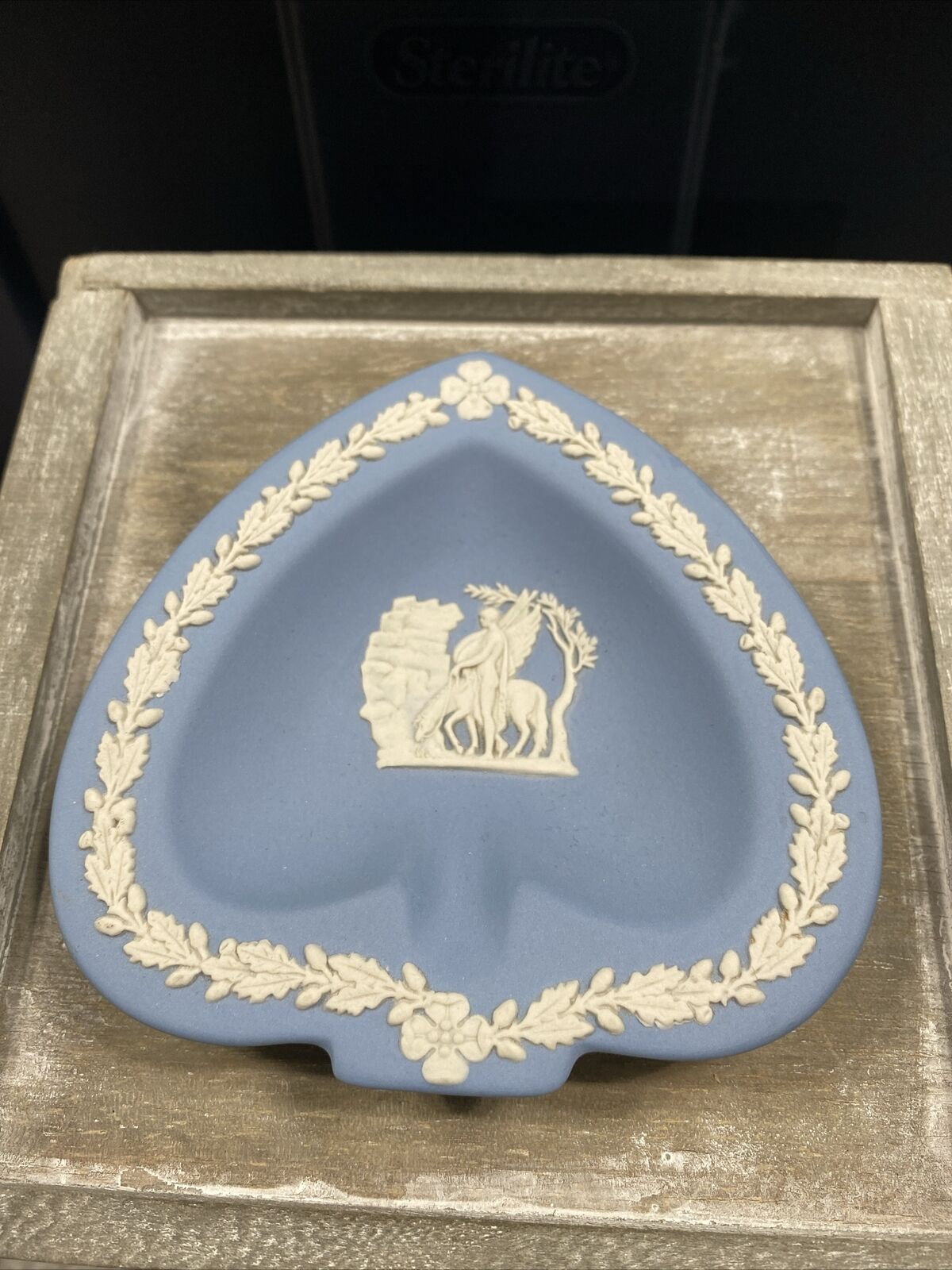 Vintage Wedgwood Blue Heart Jasperware Trinket Dish Greek Mythology Pegasus 