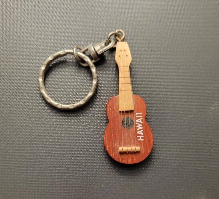 Vintage Hawaii Ukulele Wooden Souvenir Keychain
