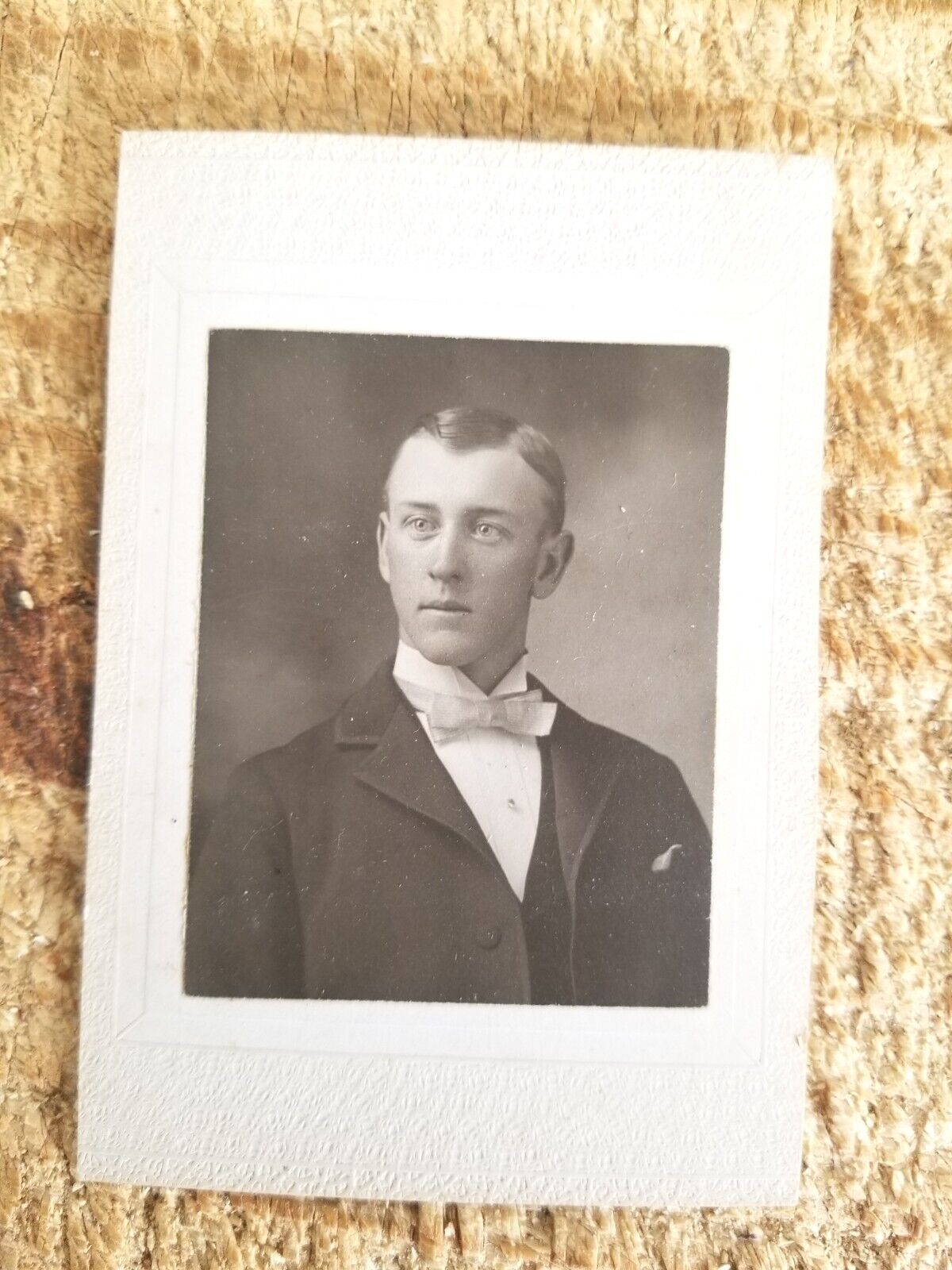 YOUNG MAN WITH BOWTIE IDENTIFIED,EARLY 1900\'S.VTG 3.7\