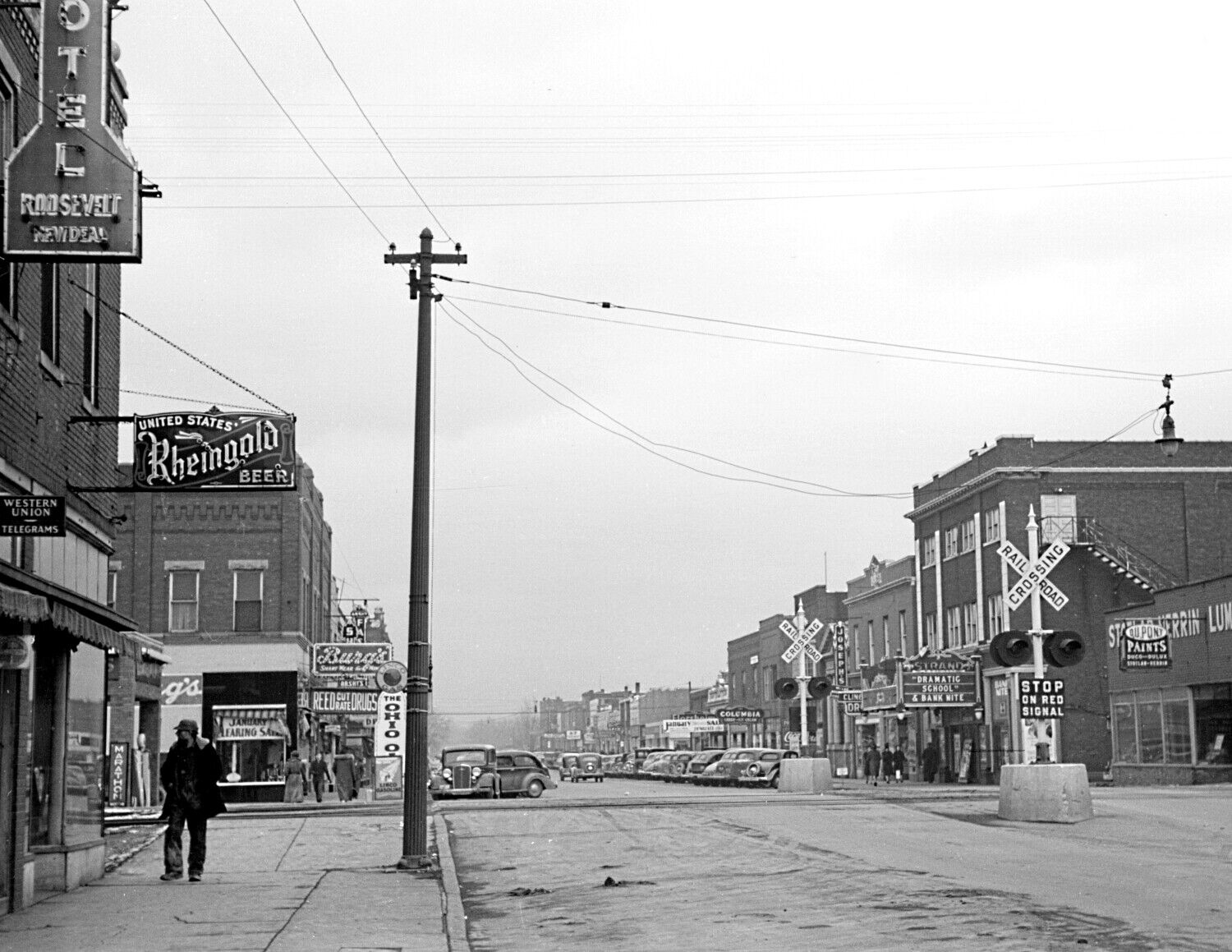 1939 Main Street, West Frankfort, Illinois Vintage Photograph 8.5\