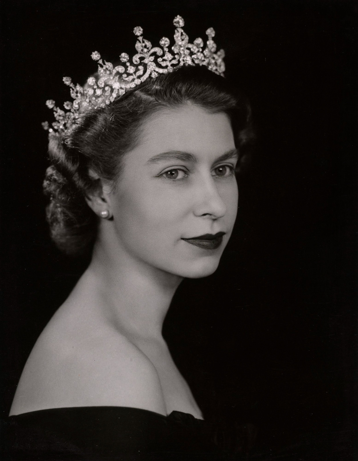 Her Royal Majesty Queen Elizabeth II Portrait Picture Photo Print 11\
