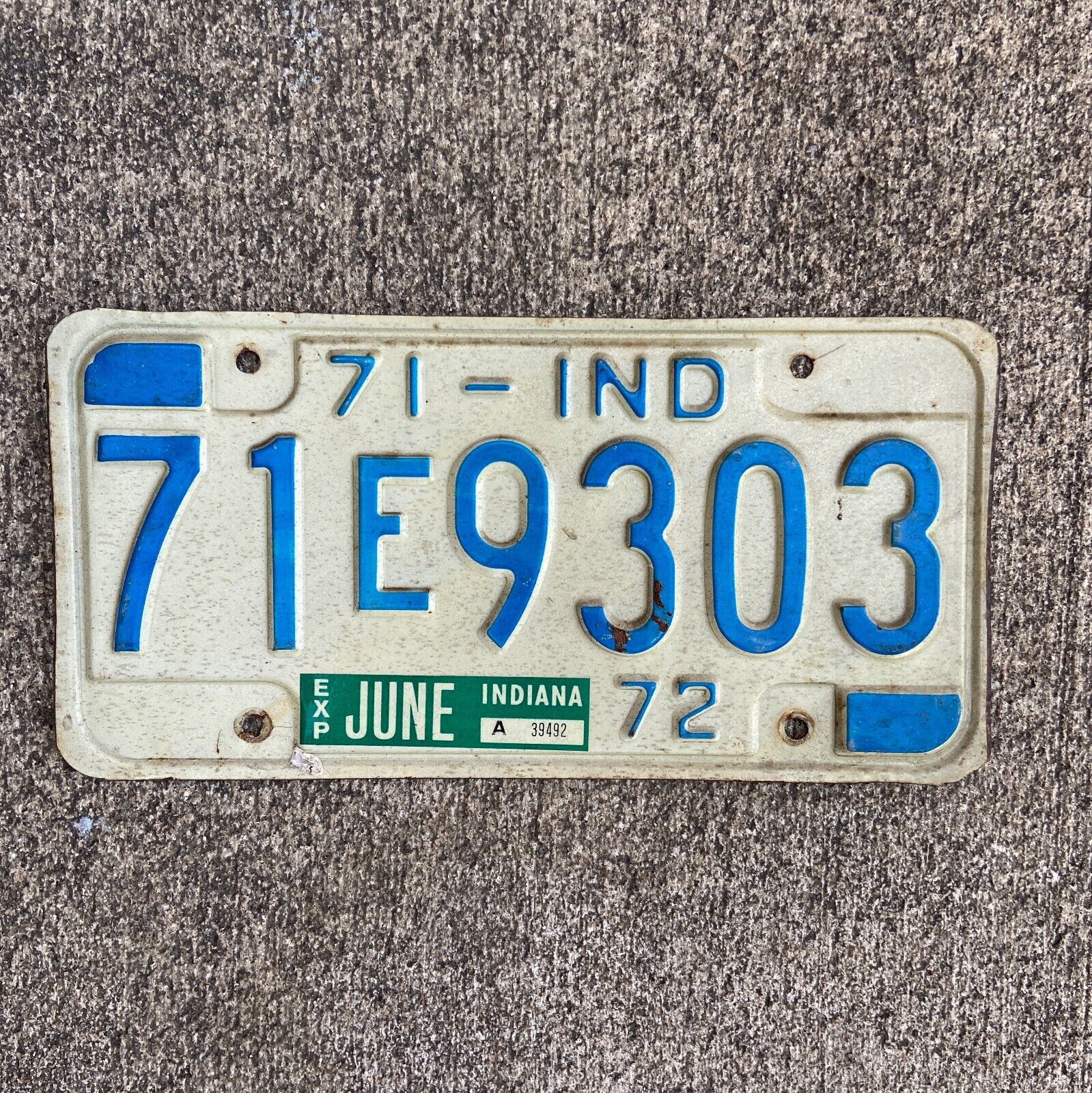 Vintage 1971 Indiana License Plate 71 E 9303 IND-70 71 White Blue