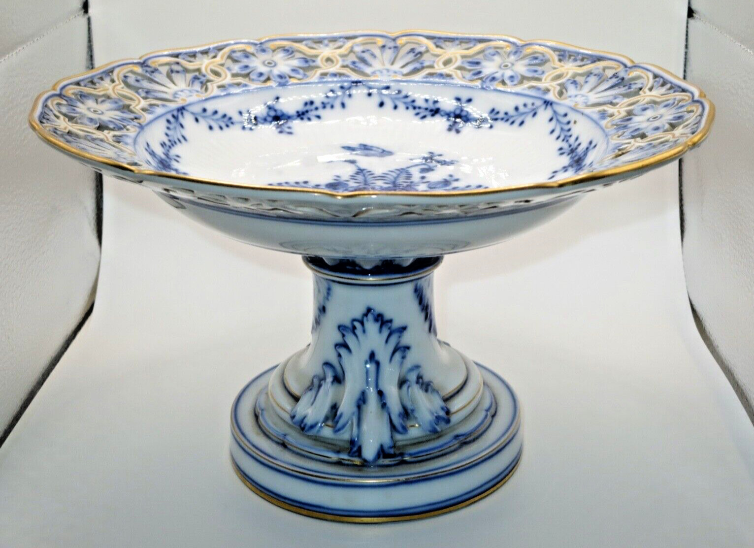 Vintage KPM Blue Berlin Septre Mark Floral Footed Reticulated Porcelain Compote
