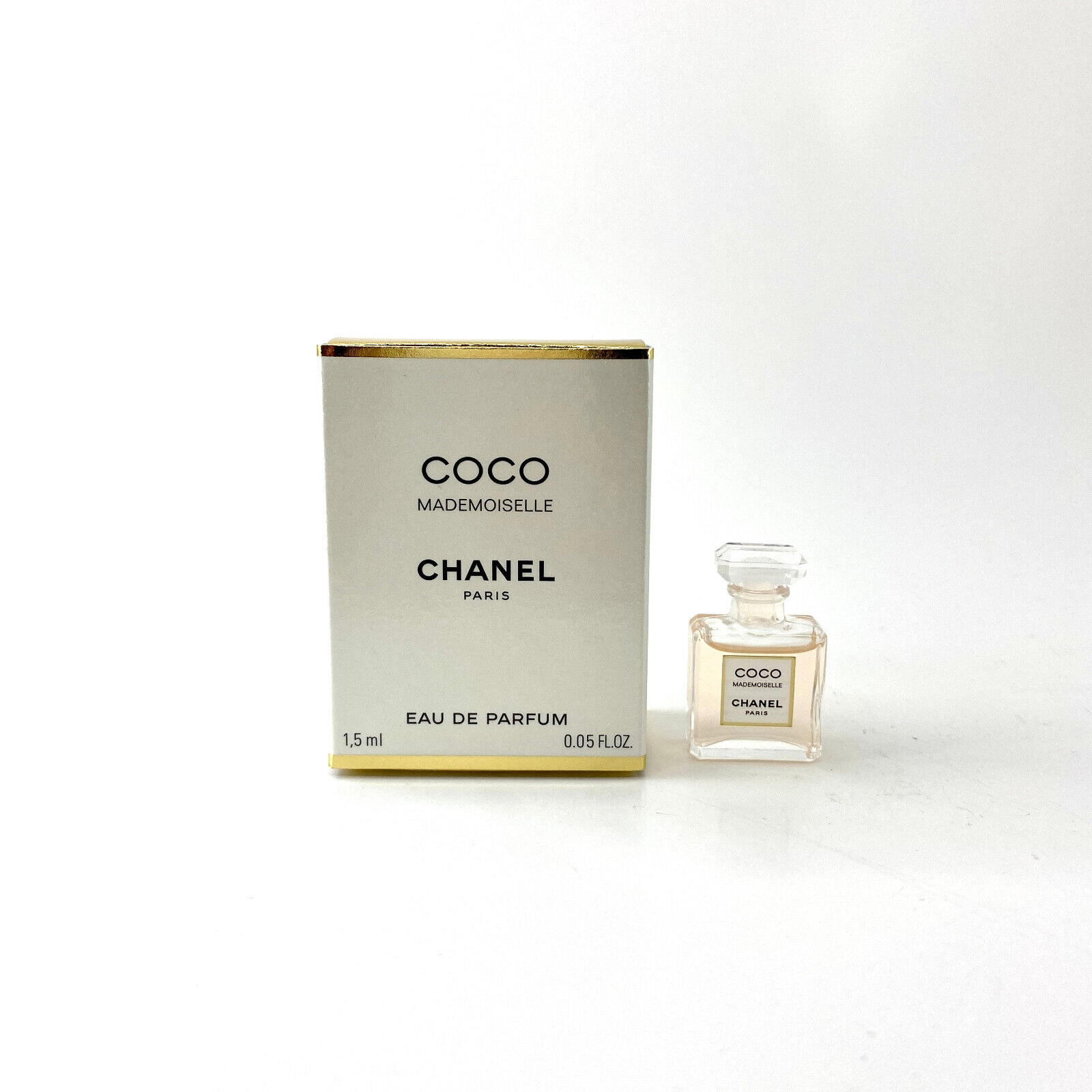 Chanel Coco Mademoiselle Eau de Parfum 1.5 ml. 0.05 fl.oz. mini micro perfume